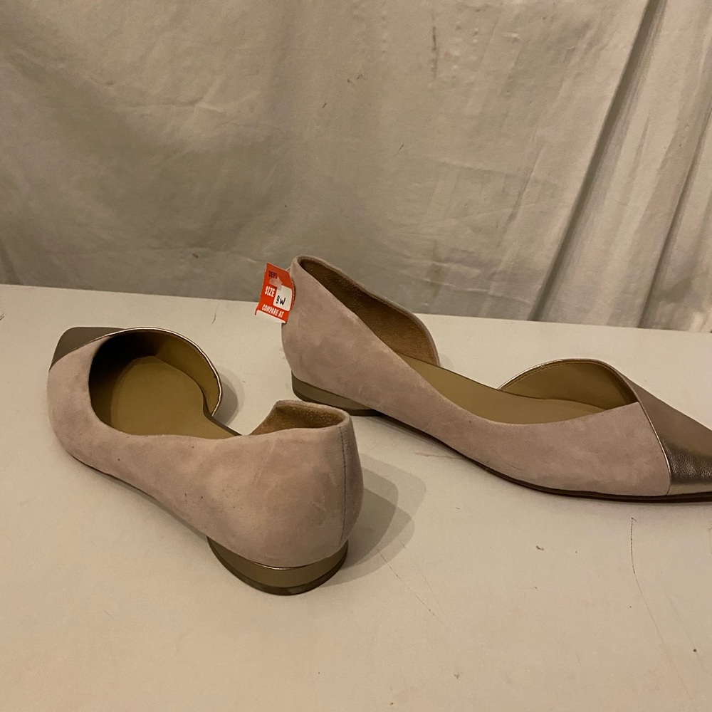 Naturalizer blush suede & gold flats size 9w NWT - Picture 2 of 8
